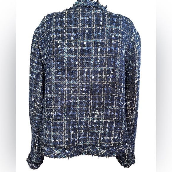 Elegant Blue Tweed Blazer with Fringe Details - Picture 5 of 6